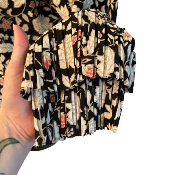 Charter club‎  floral blouse - Picture 4 of 8